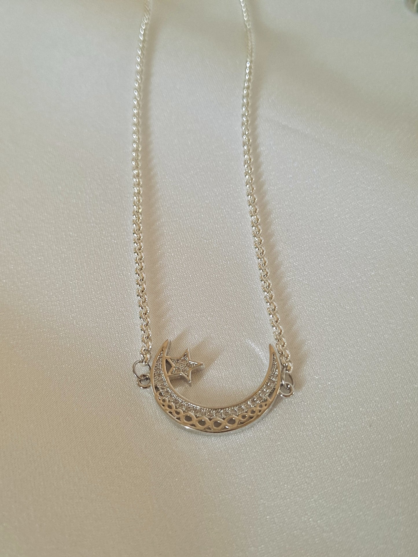 Lunita Necklace